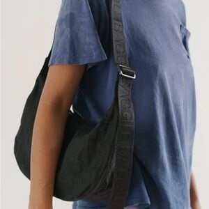 Black Medium Baggu Crescent Bag